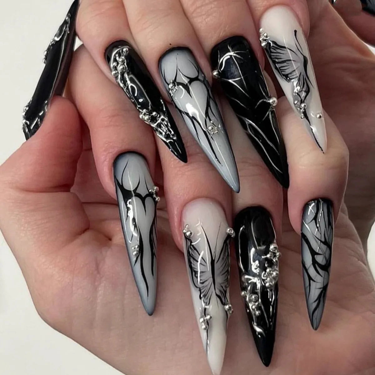 24Pcs Horror Comic Tomie Press on Nails Almond Glossy Black Japanese Anime Nails Reusable Halloween False Nail Tips for Girls