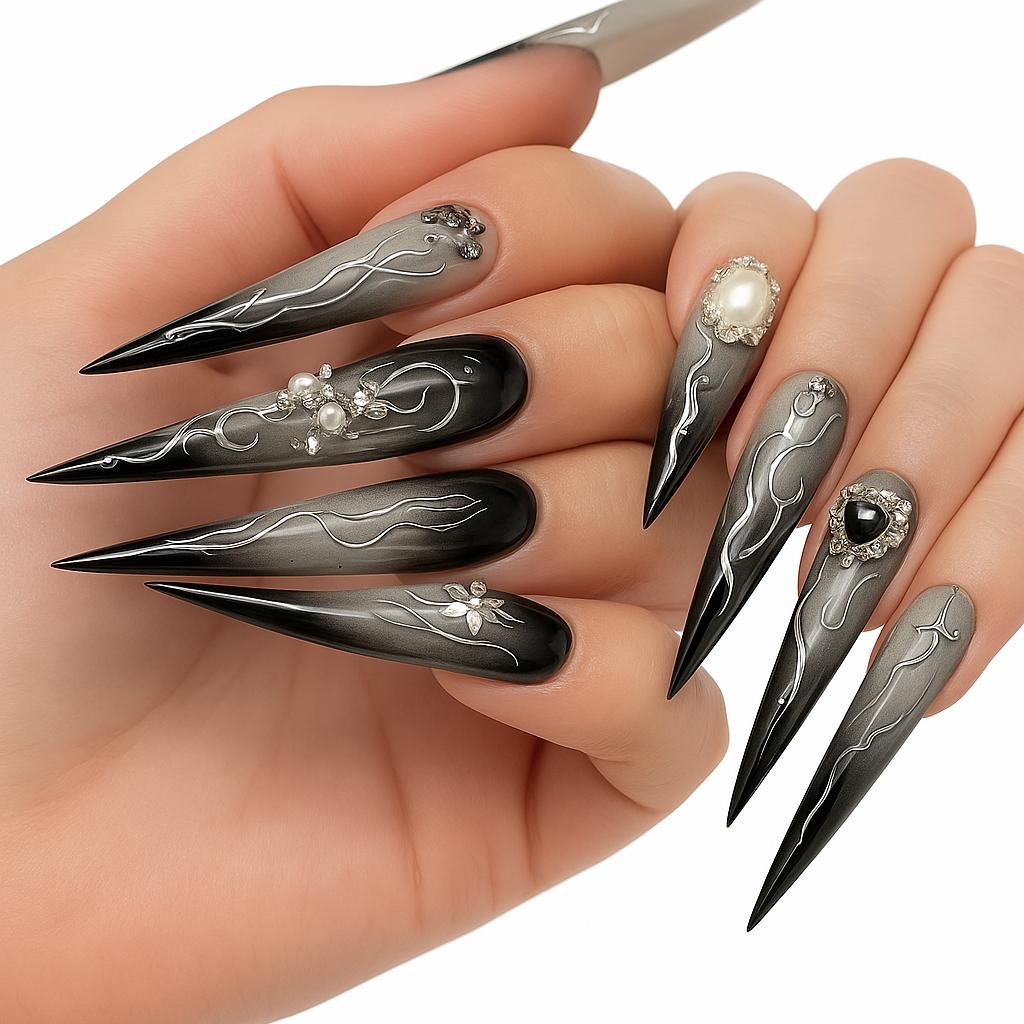 Halloween Press On Nails β Horror Anime Inspired Designs